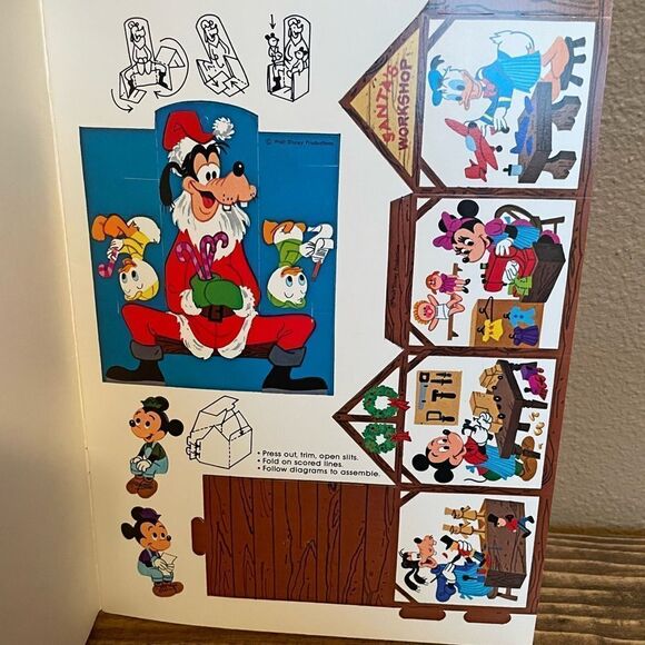 1979 Walt Disney Decorate A Christmas Tree Book - Picture 2 of 9